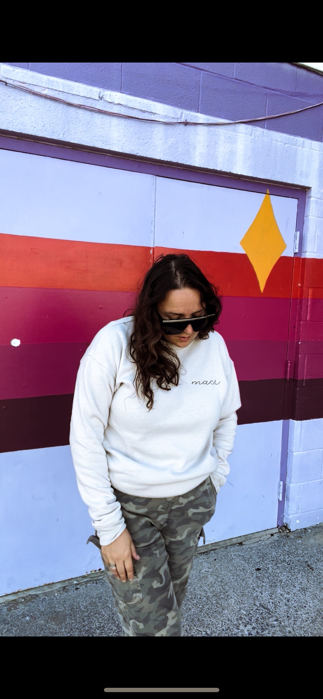 VANILLA COZY WOMENS MACS SWEATSHIRT (EMBROIDERED)