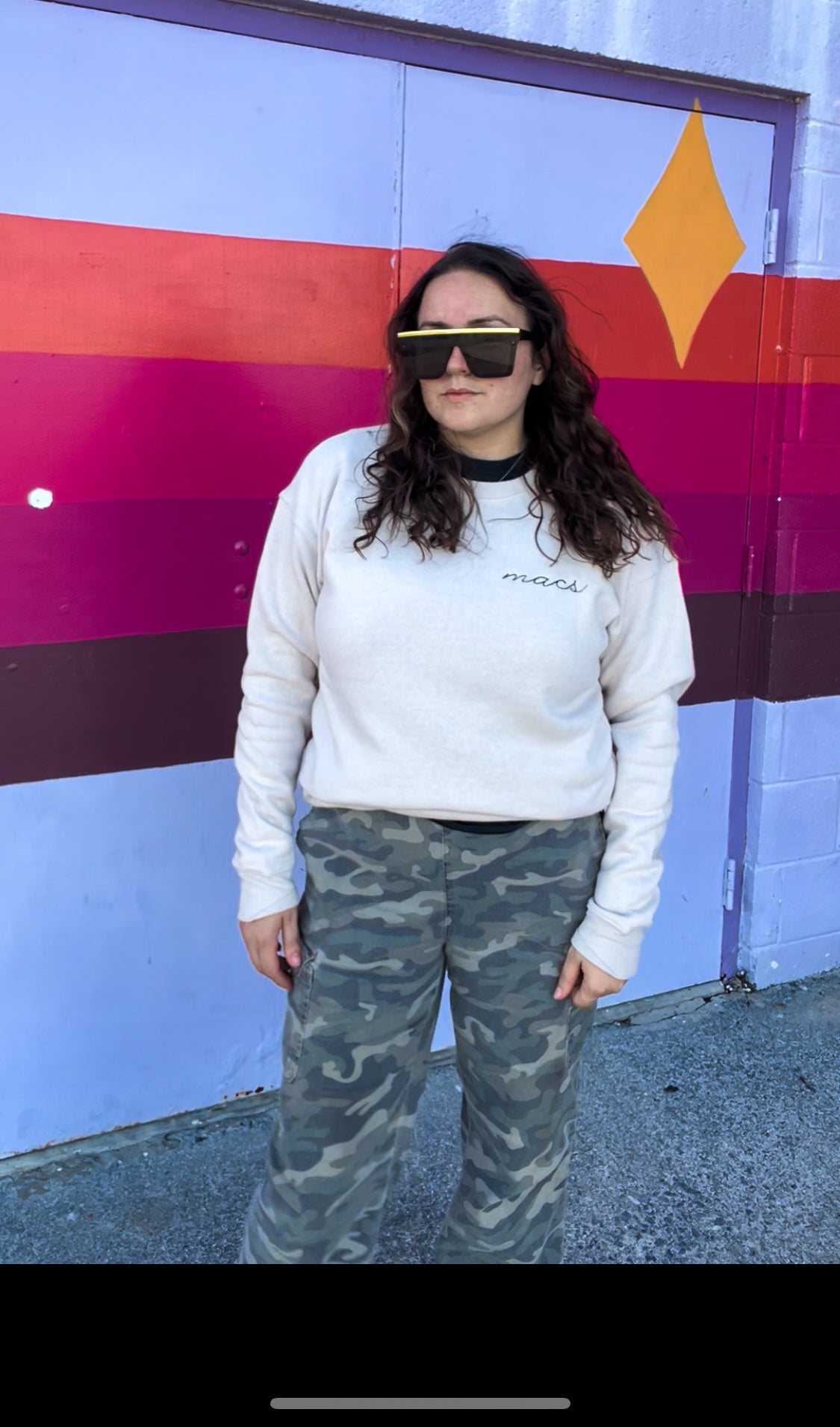 VANILLA COZY WOMENS MACS SWEATSHIRT (EMBROIDERED)