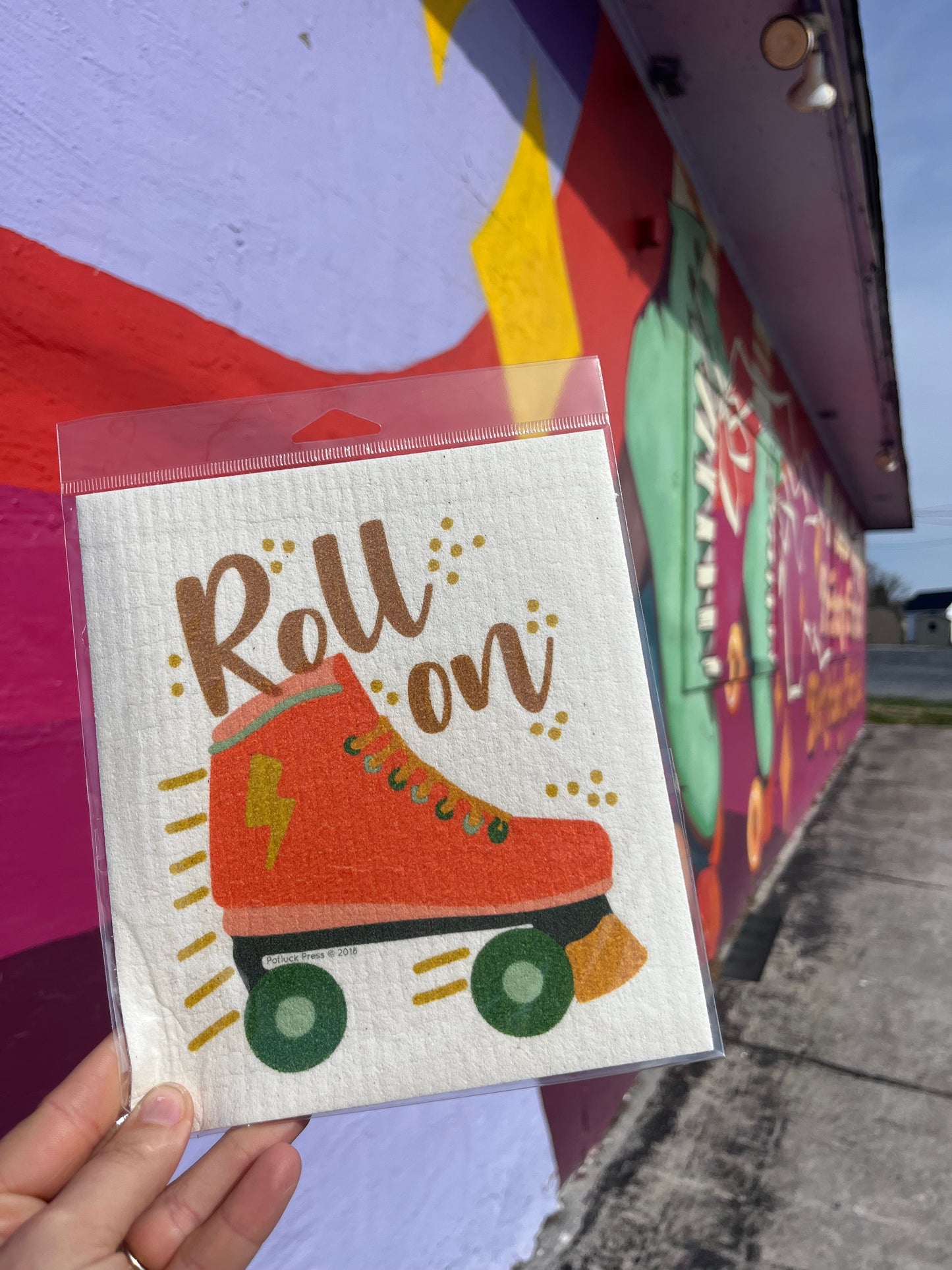 SWEDISH DISHCLOTH- ROLL ON ROLLER SKATE